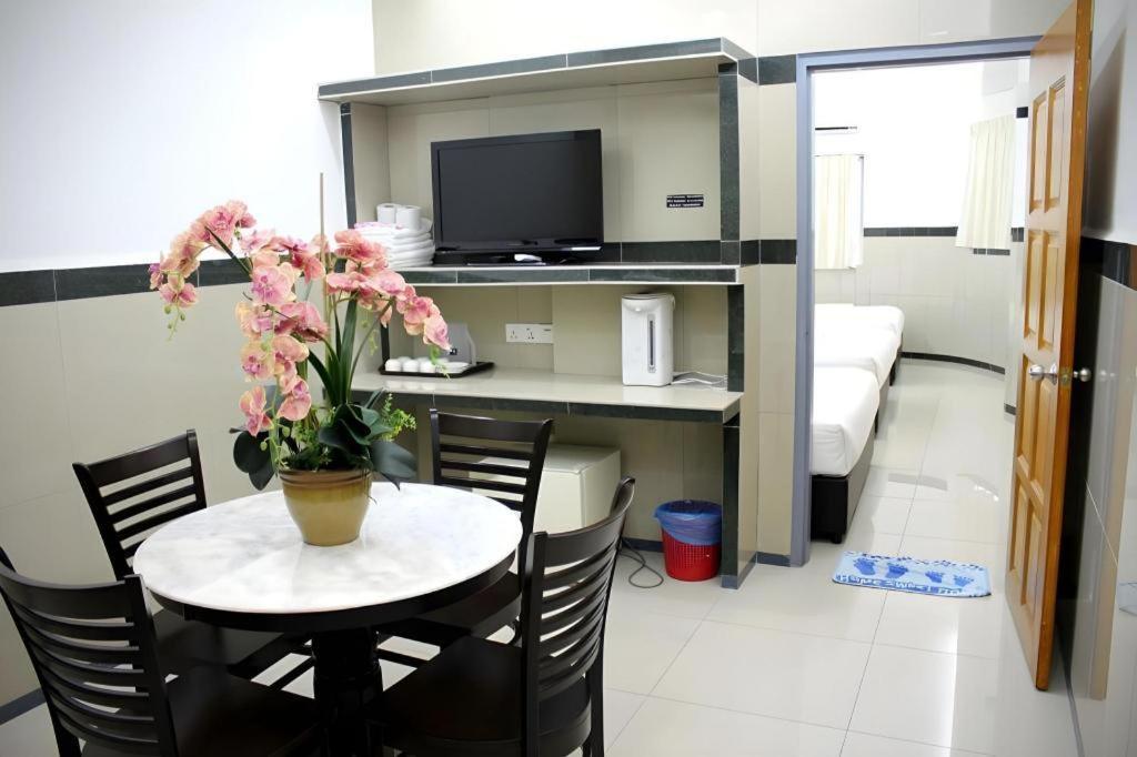 Burmahtel Hotel George Town Zewnętrze zdjęcie